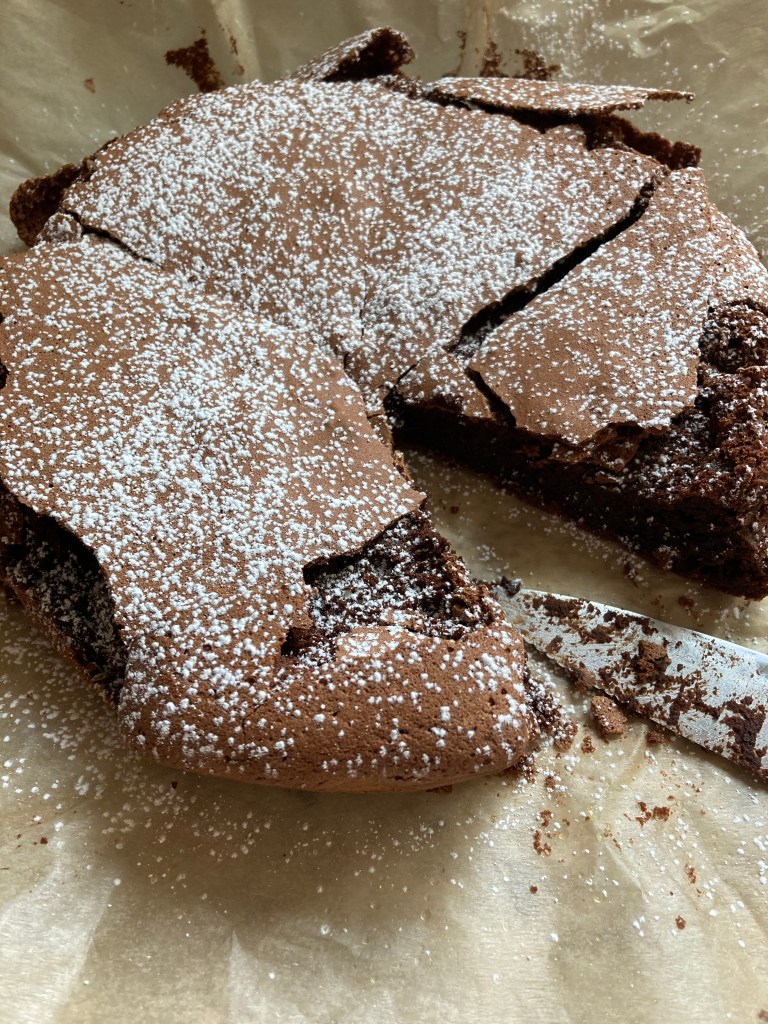 Gluten free flourless chocolate cake